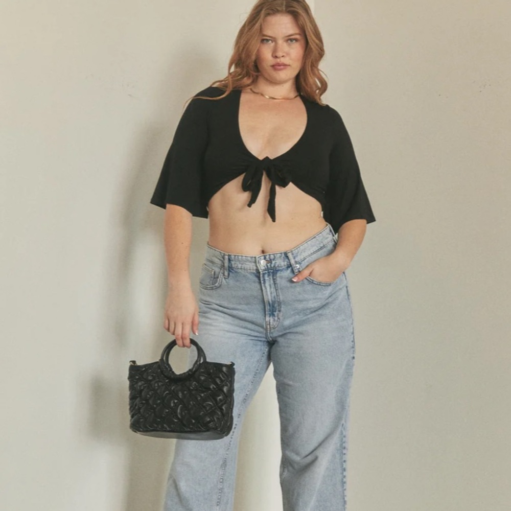 Klassy Network Resort Crop Brami